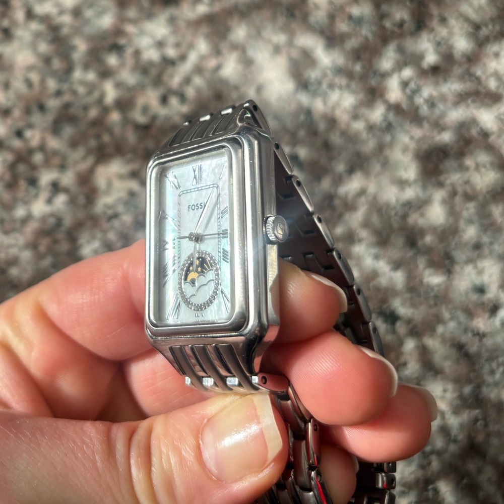 Fossil Raquel Sun Moon Mother of Pearl Quartz Watch - Picture 4 of 12